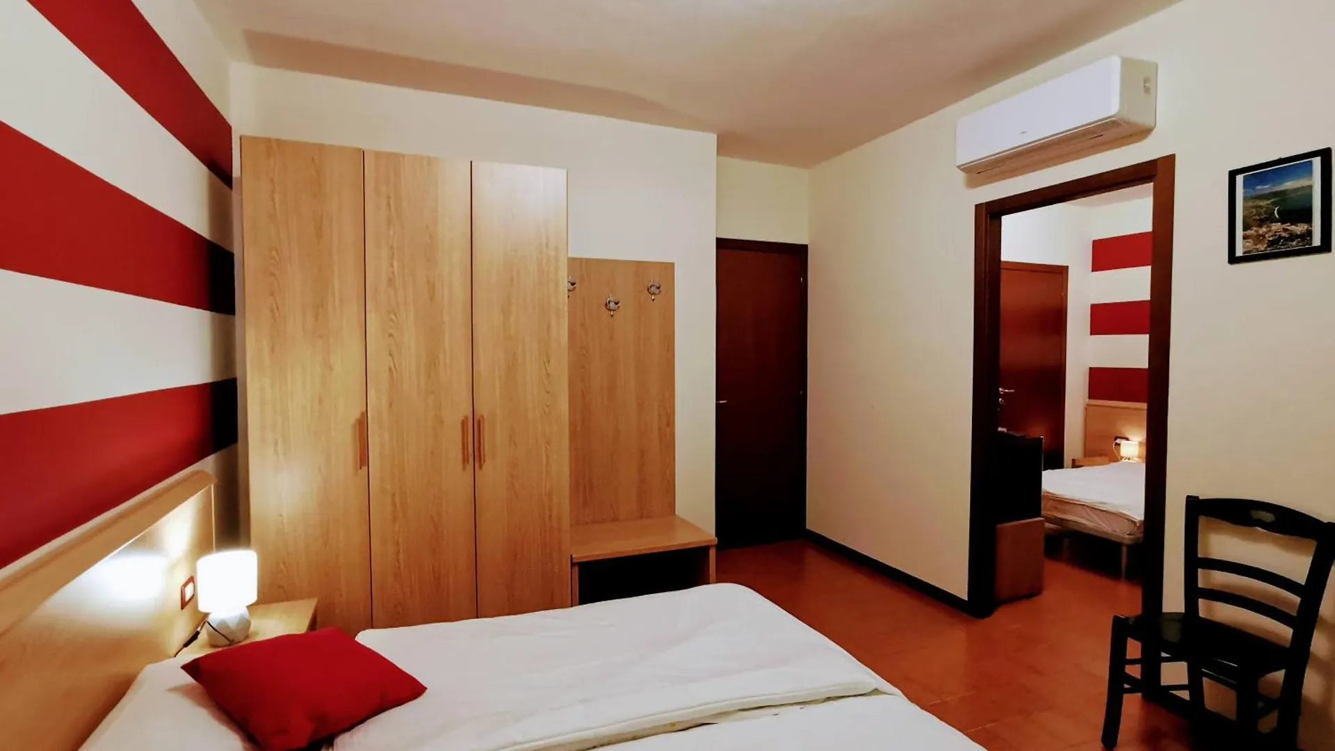 Hotel Ristorante Le Rasole Garda  0*, Garda (Verona) Italien