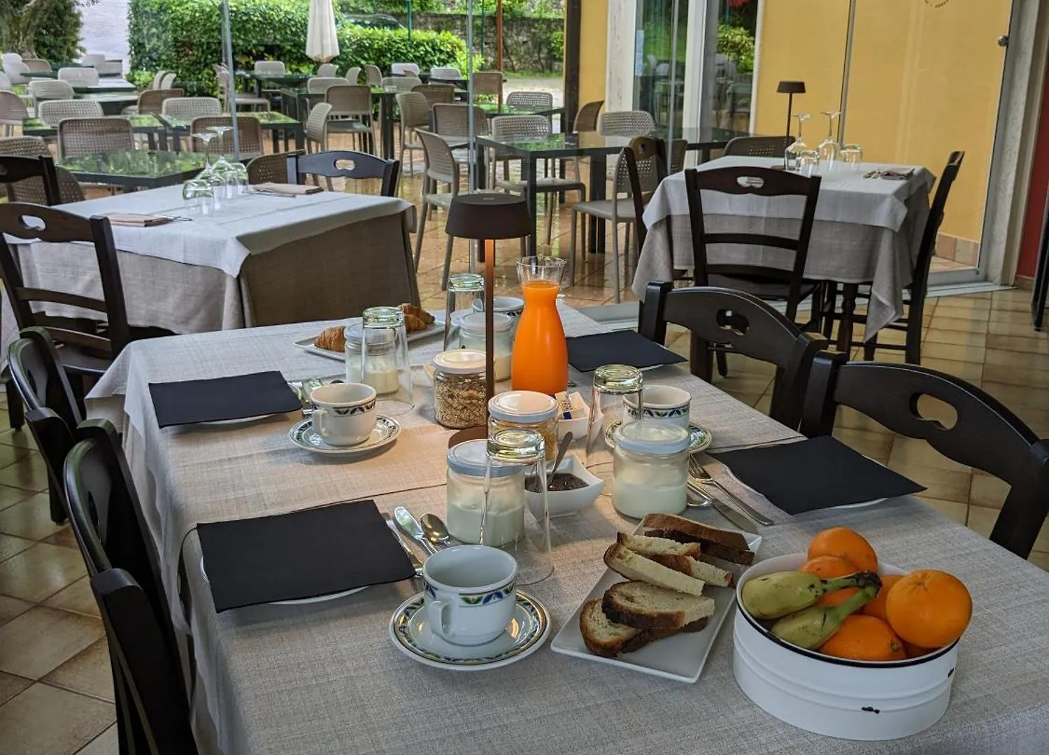 Hotel Ristorante Le Rasole Garda  Italien